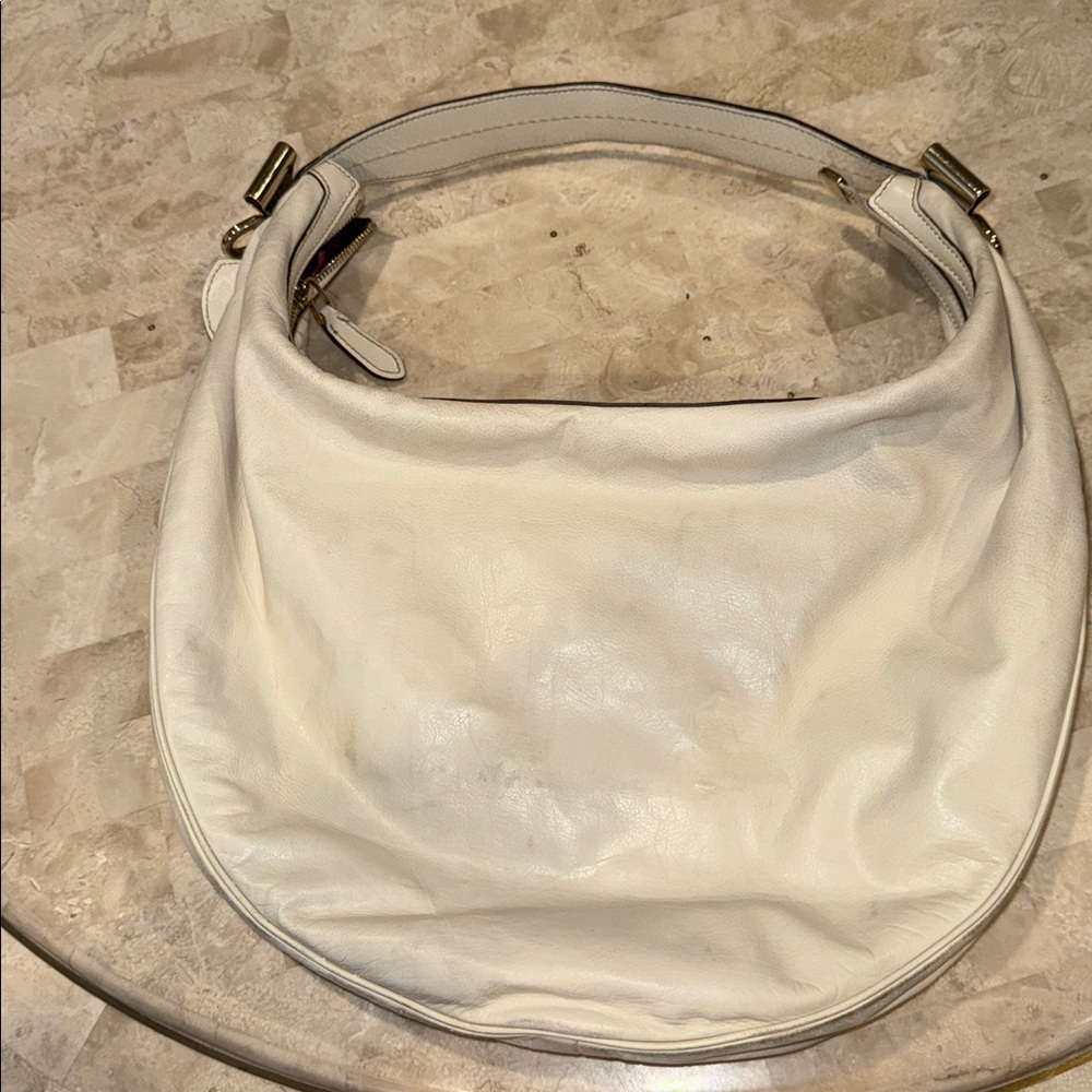 Gucci Cream Hysteria Duchessa Leather Hobo Bag - Picture 4 of 11